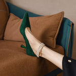 Cannes Sapato Scarpin Feminino Camurça Bico Fino com Pérolas